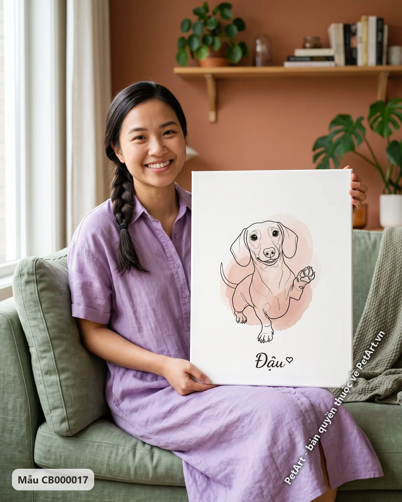 Ảnh thực tế: Bức phác họa tối giản chú chó Lạp xưởng đang vẫy chân, với mảng màu hồng nhạt phía sau.