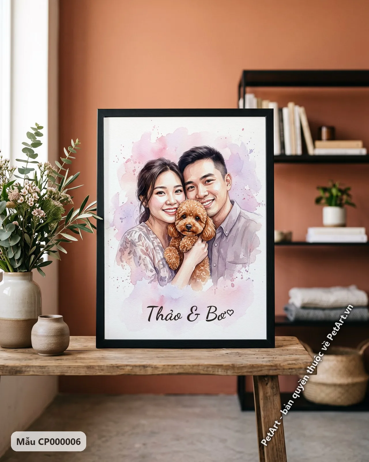 Ảnh thực tế: Cặp đôi trẻ cười hạnh phúc ôm chó Poodle nâu nhỏ xinh, nền màu nước hồng tím lãng mạn.