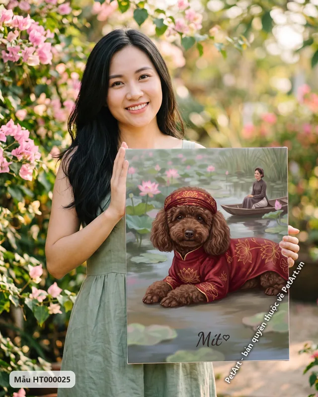 Chó Poodle nâu mặc áo dài · ảnh thực tế
