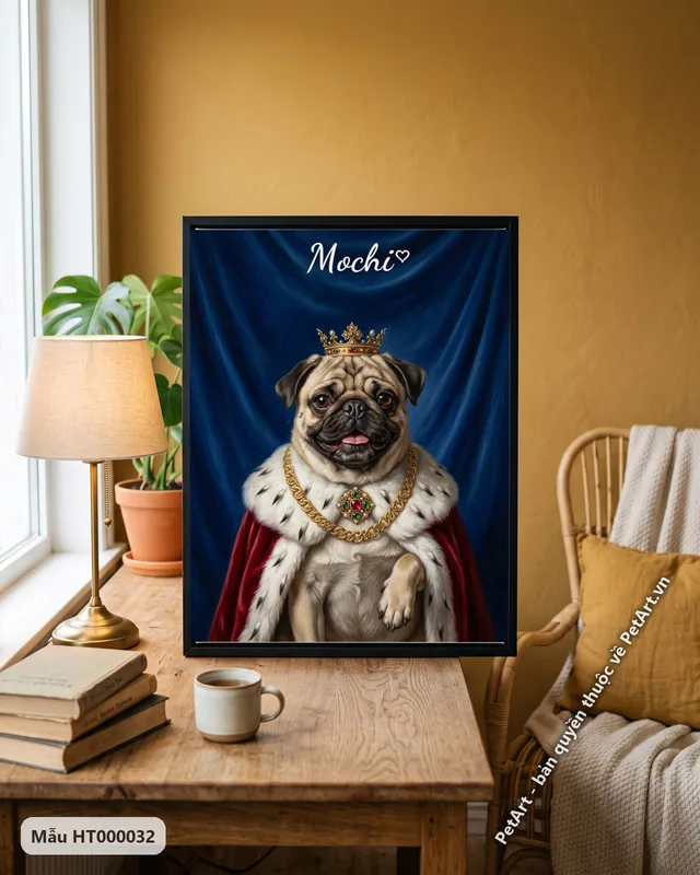 Chó Pug hoàng gia đội vương miện, áo choàng đỏ · ảnh thực tế