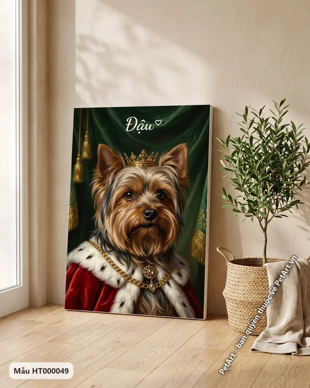 Chó Yorkshire hoàng gia, vương miện, áo choàng đỏ · góc khác