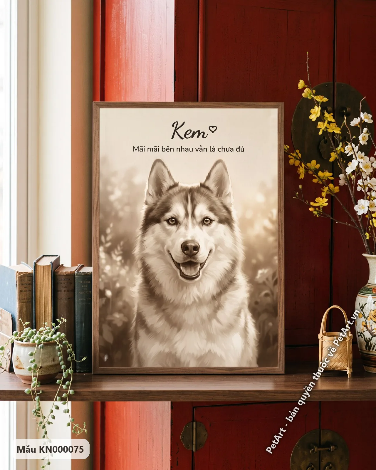 Ảnh thực tế: Chân dung chú chó Husky với bộ lông nâu trắng đang cười, phong cách sepia cổ điển giữa khung cảnh mờ ảo.