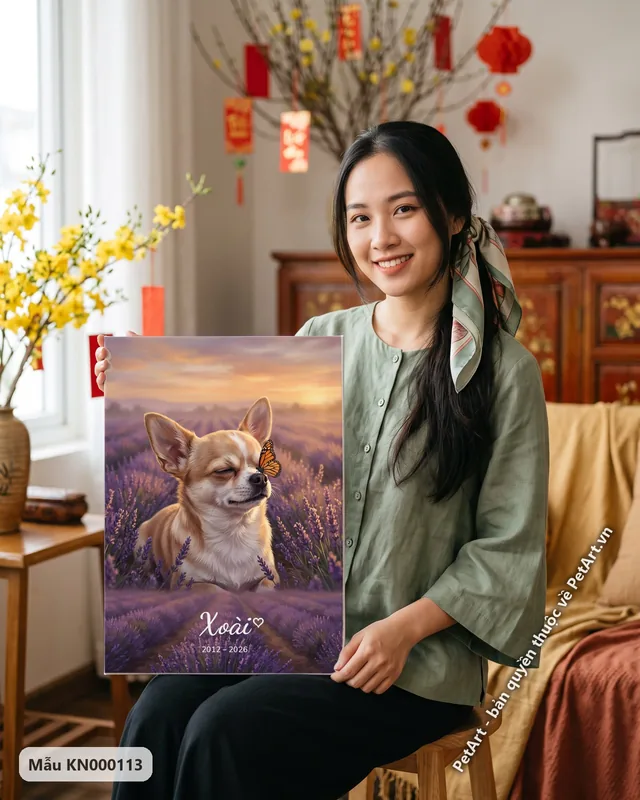 Chihuahua thư thái trong vườn oải hương hoàng hôn · góc khác