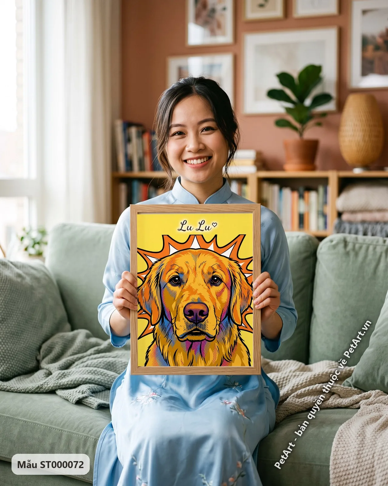 Ảnh thực tế: Chú chó Golden với khuôn mặt cận cảnh, lông vàng rực rỡ cùng hiệu ứng Pop Art trên nền vàng và tia sáng.