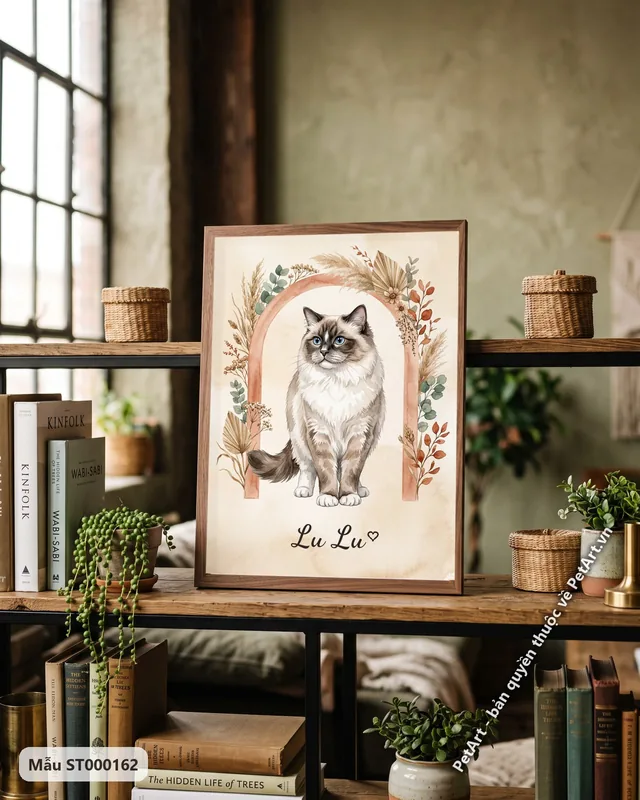 Mèo Ragdoll Boho, ngồi giữa khung vòm hoa · góc khác